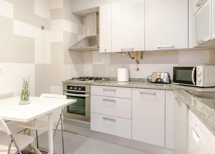 Next To The Cathedral Church Of Se *