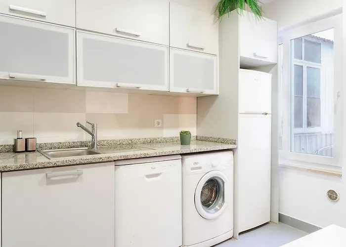 Next To The Cathedral Church Of Se Apartament *