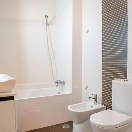 Next To The Cathedral Church Of Se *