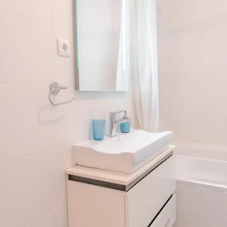 Next To The Cathedral Church Of Se アパート *