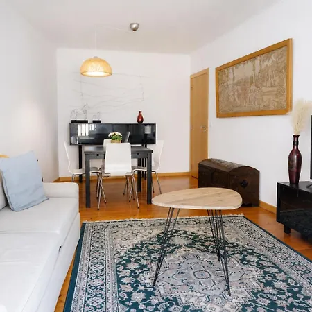 Apartment Next To The Cathedral Church Of Se Lisbon
