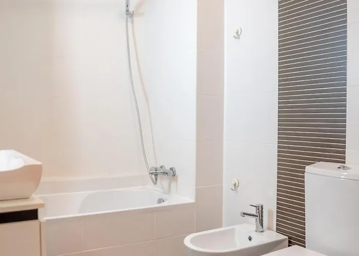 Next To The Cathedral Church Of Se *